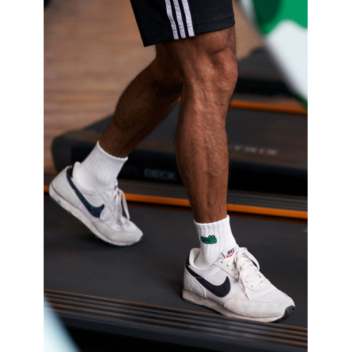 襪子男款純棉吸汗中短筒襪青少年運動防臭男女學生長襪白色ins潮 襪子男款純棉吸汗中短筒襪青少年運動防臭男女學生長襪白色ins潮