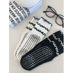 祖兒兔兔防滑木耳邊瑜珈襪