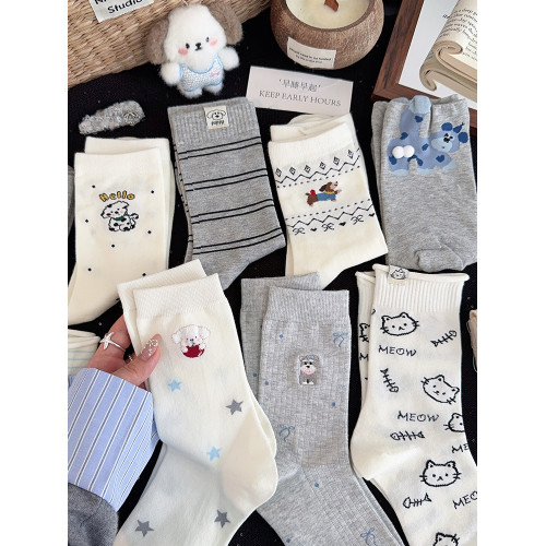 新款可愛卡通襪子女中筒襪ins潮春秋款棉襪運動女生日系長筒長襪 新款可愛卡通襪子女中筒襪ins潮春秋款棉襪運動女生日系長筒長襪