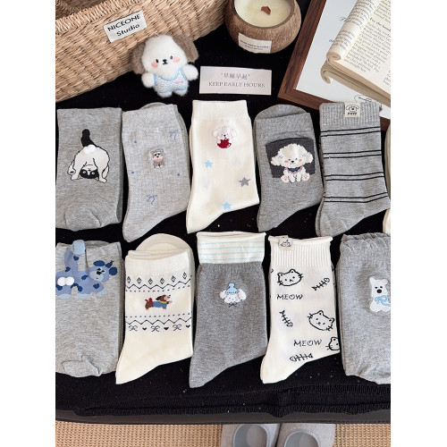 新款可愛卡通襪子女中筒襪ins潮春秋款棉襪運動女生日系長筒長襪 新款可愛卡通襪子女中筒襪ins潮春秋款棉襪運動女生日系長筒長襪