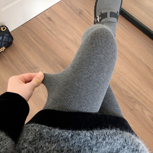 秋冬季加絨白色連褲襪女加厚菸灰色打底褲襪保暖踩腳襪米白色絲襪 秋冬季加絨白色連褲襪女加厚菸灰色打底褲襪保暖踩腳襪米白色絲襪