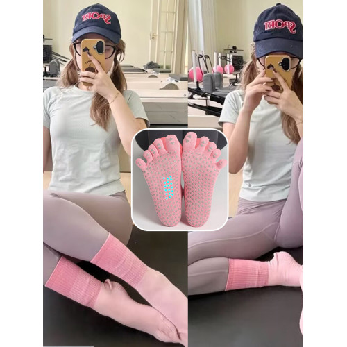 粉色防滑五指健身襪女專業訓練分趾運動襪中筒普拉提訓練瑜珈襪秋 粉色防滑五指健身襪女專業訓練分趾運動襪中筒普拉提訓練瑜珈襪秋