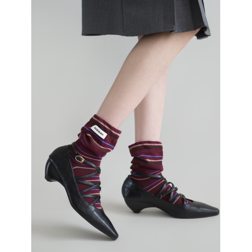 這雙復古條紋超有feel!拿捏氛圍感~.時尚條紋拼接字母標簽堆堆襪 這雙復古條紋超有feel!拿捏氛圍感~.時尚條紋拼接字母標簽堆堆襪