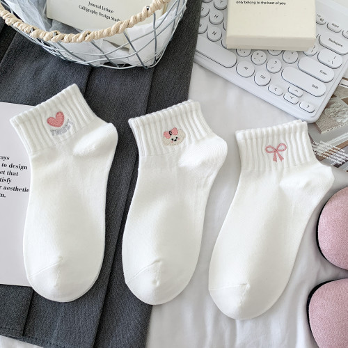 可愛粉色刺綉襪子女純棉短襪春秋夏季低幫短筒運動風奶白卡通透氣