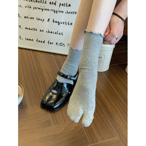 灰色分指襪春秋百搭簡約ins潮豬蹄襪純棉竪條紋分趾花邊中筒襪女 灰色分指襪春秋百搭簡約ins潮豬蹄襪純棉竪條紋分趾花邊中筒襪女