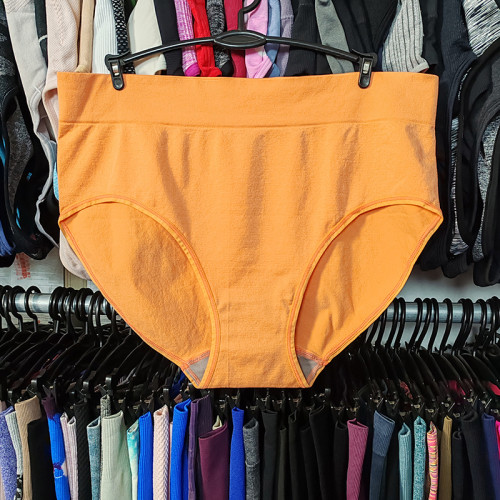 原單運動內褲速乾高彈無縫透氣含棉襠一片式包臀中腰三角褲衩