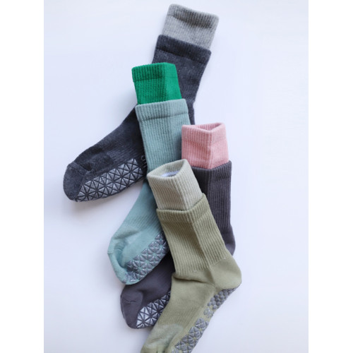 Xqun運動 普拉提瑜珈室內中筒防滑襪健身毛圈 Xqun運動 普拉提瑜珈室內中筒防滑襪健身毛圈