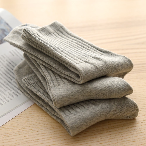 白襪子 三雙裝 女士純棉中筒襪針織襪子中大童可穿 日系 秋冬款 白襪子 三雙裝 女士純棉中筒襪針織襪子中大童可穿 日系 秋冬款