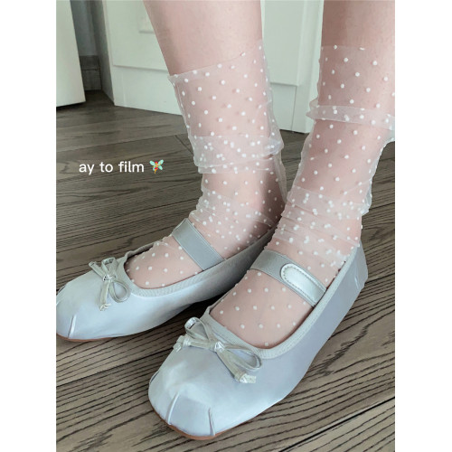 AY To films 春夏網紗堆堆襪純欲白色小波點仙女超薄透明紗中筒襪 AY To films 春夏網紗堆堆襪純欲白色小波點仙女超薄透明紗中筒襪