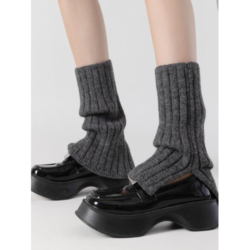 灰色襪套堆堆襪秋冬防滑微喇叭型開叉腿套配鯊魚褲加厚保暖遮小腿 灰色襪套堆堆襪秋冬防滑微喇叭型開叉腿套配鯊魚褲加厚保暖遮小腿