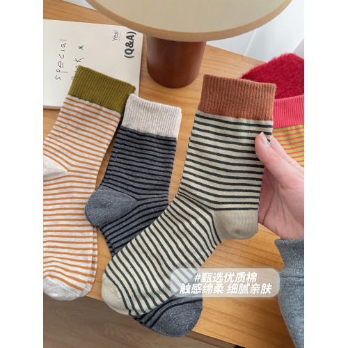 復古條紋運動襪子女中筒襪ins潮純棉春秋日系學生春夏季外穿長襪 復古條紋運動襪子女中筒襪ins潮純棉春秋日系學生春夏季外穿長襪