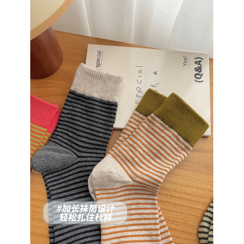 復古條紋運動襪子女中筒襪ins潮純棉春秋日系學生春夏季外穿長襪 復古條紋運動襪子女中筒襪ins潮純棉春秋日系學生春夏季外穿長襪