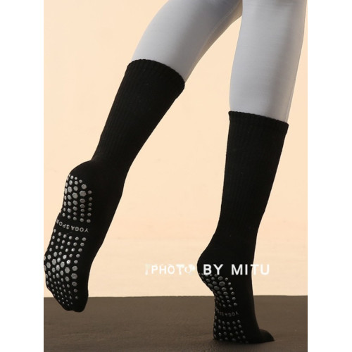 新款秋冬普拉提瑜珈襪子防滑專業女中筒毛圈厚膠印亮片黑色 新款秋冬普拉提瑜珈襪子防滑專業女中筒毛圈厚膠印亮片黑色