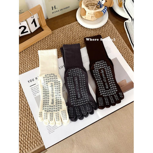 瑜珈襪子防滑專業女普拉提防滑襪秋冬咖系中筒襪五指襪健身運動襪 瑜珈襪子防滑專業女普拉提防滑襪秋冬咖系中筒襪五指襪健身運動襪