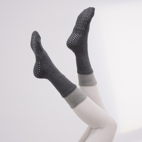 2025瑜珈專用秋冬加厚中筒防滑襪女款健身普拉提室內運動瑜珈褲