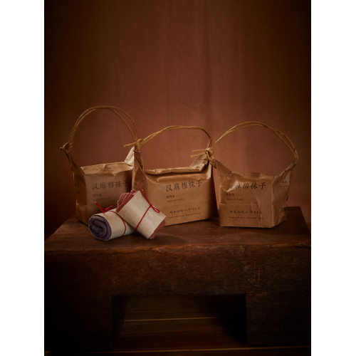 山下的家 植物染棉麻瑜珈襪子 一體襪日常運動襪吸汗透氣男女通用 山下的家 植物染棉麻瑜珈襪子 一體襪日常運動襪吸汗透氣男女通用