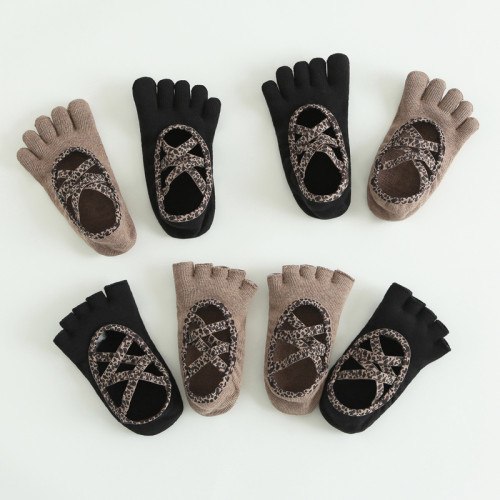 瑜珈襪子專業防滑女五指鞋豹紋普拉提室內運動健身舞蹈分趾地板襪 瑜珈襪子專業防滑女五指鞋豹紋普拉提室內運動健身舞蹈分趾地板襪