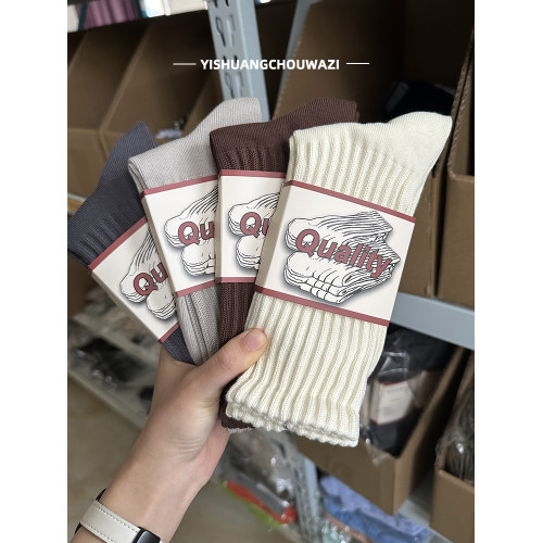 歪瑞顧得的襪子 94棉 男女情侶襪粗線抽條純色中筒潮襪黑白棉坑條