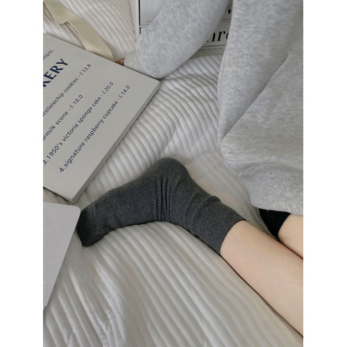 深灰色襪子女春秋款ins潮日系簡約基礎款jk竪條紋純棉中筒堆堆襪 深灰色襪子女春秋款ins潮日系簡約基礎款jk竪條紋純棉中筒堆堆襪