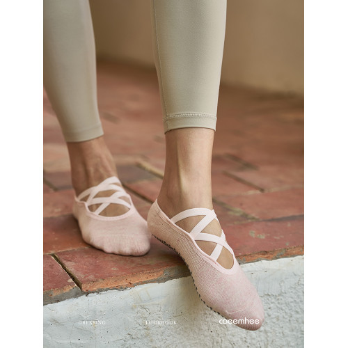 卡益專業健身瑜珈襪防滑女秋冬舞蹈跳繩普拉提襪子地板運動短棉襪 卡益專業健身瑜珈襪防滑女秋冬舞蹈跳繩普拉提襪子地板運動短棉襪