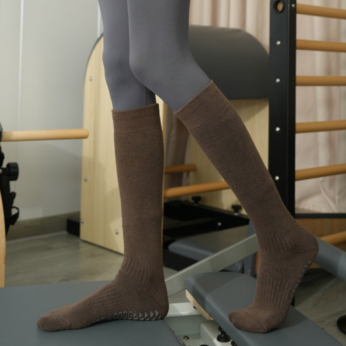 瑜珈襪子防滑專業女秋冬長筒瑜珈防滑襪健身地板襪成人普拉提襪子 瑜珈襪子防滑專業女秋冬長筒瑜珈防滑襪健身地板襪成人普拉提襪子