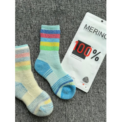 新款100%美利奴童襪羊毛戶外徒步登山襪吸汗全毛圈運動防磨中筒襪