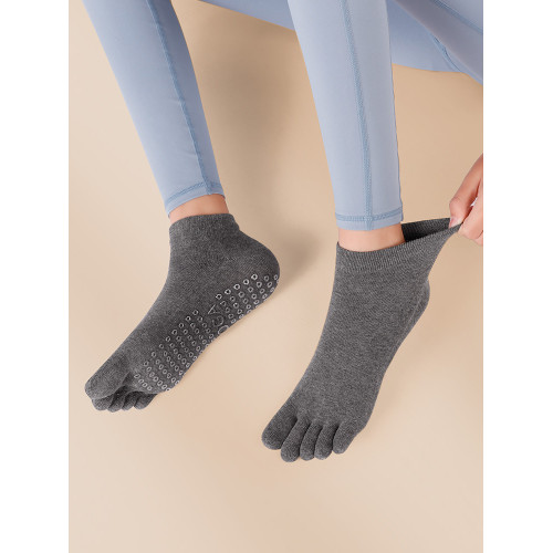 秋冬瑜珈襪子防滑專業女五指普拉提襪套室內分趾訓練專用瑜珈短襪 秋冬瑜珈襪子防滑專業女五指普拉提襪套室內分趾訓練專用瑜珈短襪