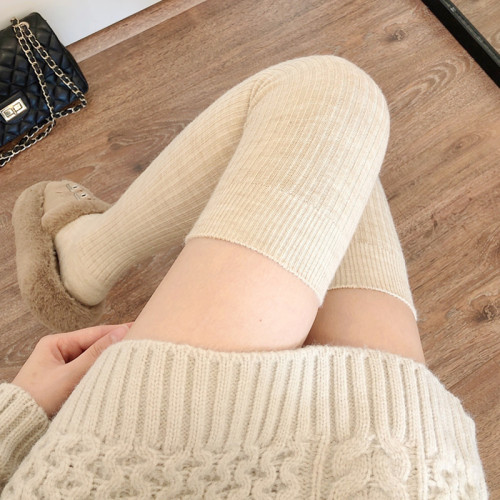 秋冬加絨米白色過膝襪女加厚保暖燕麥色羊毛大腿襪子咖色長筒靴襪 秋冬加絨米白色過膝襪女加厚保暖燕麥色羊毛大腿襪子咖色長筒靴襪
