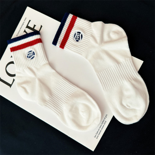 襪子男士中筒襪純棉透氣男短筒襪潮ins高品質防臭白色運動襪男生 襪子男士中筒襪純棉透氣男短筒襪潮ins高品質防臭白色運動襪男生