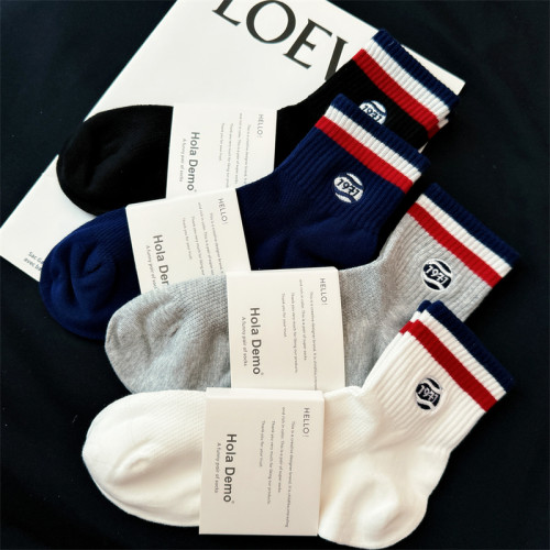 襪子男士中筒襪純棉透氣男短筒襪潮ins高品質防臭白色運動襪男生 襪子男士中筒襪純棉透氣男短筒襪潮ins高品質防臭白色運動襪男生