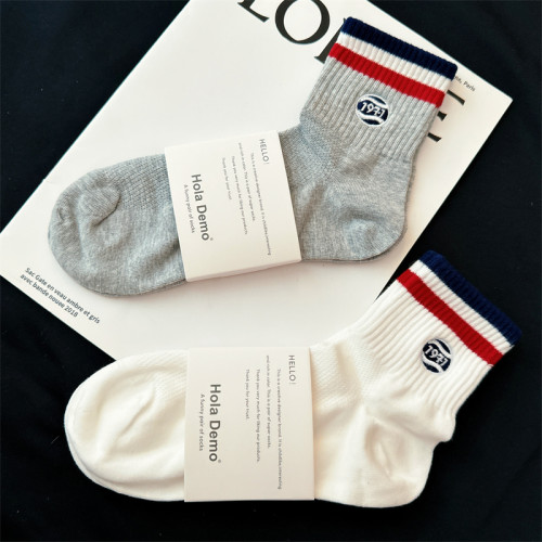 襪子男士中筒襪純棉透氣男短筒襪潮ins高品質防臭白色運動襪男生 襪子男士中筒襪純棉透氣男短筒襪潮ins高品質防臭白色運動襪男生