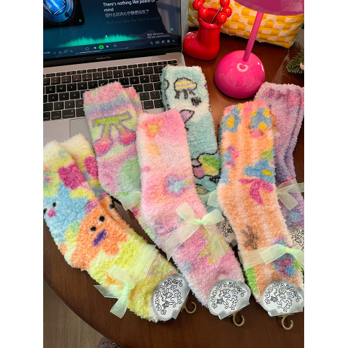 小衆個性紥染珊瑚絨襪子女中筒襪加厚保暖地板襪睡眠襪可愛創意 小衆個性紥染珊瑚絨襪子女中筒襪加厚保暖地板襪睡眠襪可愛創意