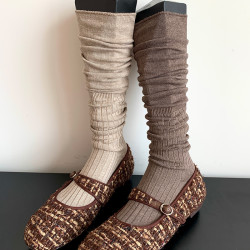 復古卡其色堆堆襪女春秋款咖色中筒長襪竪條紋白色黑色及膝小腿襪