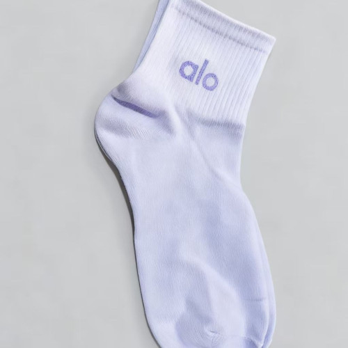 2025秋冬新款百棉女中筒運動襪潮流時尚學院風百搭款 2025秋冬新款百棉女中筒運動襪潮流時尚學院風百搭款