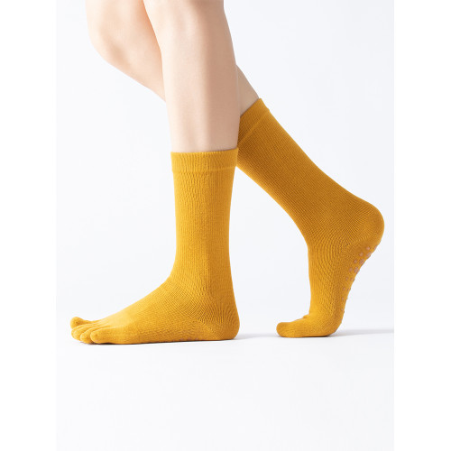 IuIu yogo專業室內瑜珈襪子女防滑五指襪普拉提專用中筒健身襪