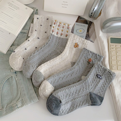 灰色碎花襪子女款秋冬中筒棉襪ins潮日系反織復古百搭學生運動風 灰色碎花襪子女款秋冬中筒棉襪ins潮日系反織復古百搭學生運動風