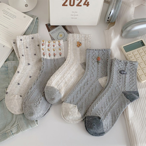 灰色碎花襪子女款秋冬中筒棉襪ins潮日系反織復古百搭學生運動風 灰色碎花襪子女款秋冬中筒棉襪ins潮日系反織復古百搭學生運動風