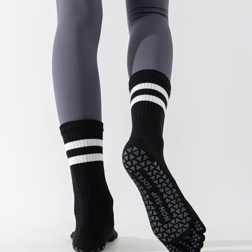 瑜珈襪子女中筒五指防滑專業普拉提室內健身運動分趾地板襪舞蹈襪