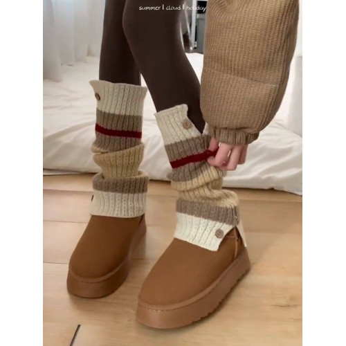 媽呀!好喜歡這個色系的搭配~誰懂哇棕色就是秋冬的顔色~百搭襪套 媽呀!好喜歡這個色系的搭配~誰懂哇棕色就是秋冬的顔色~百搭襪套