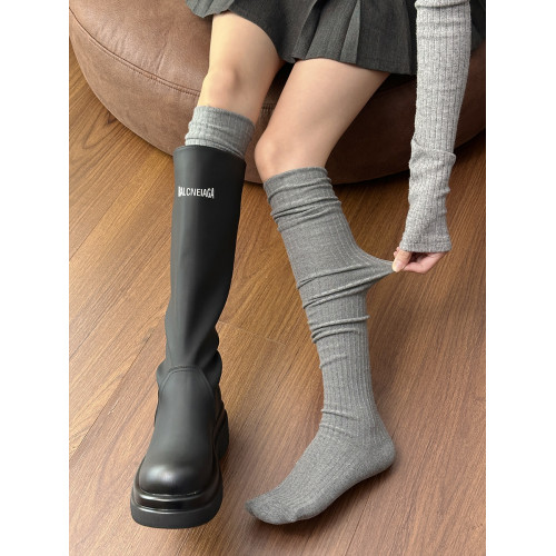 能穿出漫畫腿的過膝襪!.白色長筒襪配靴子女堆堆襪長筒靴 能穿出漫畫腿的過膝襪!.白色長筒襪配靴子女堆堆襪長筒靴