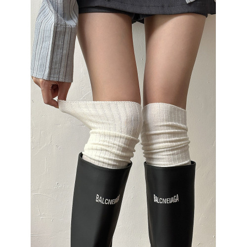 能穿出漫畫腿的過膝襪!.白色長筒襪配靴子女堆堆襪長筒靴 能穿出漫畫腿的過膝襪!.白色長筒襪配靴子女堆堆襪長筒靴