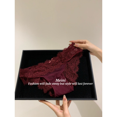 MeiNi「寶石藍好高級」高階性感殺·性感純欲約會蕾絲女士內褲 MeiNi「寶石藍好高級」高階性感殺·性感純欲約會蕾絲女士內褲