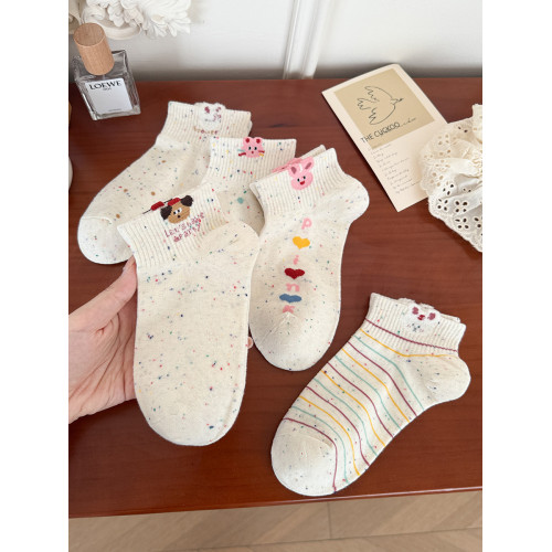 小兔短襪子女棉襪2025新款爆款秋冬甜美卡通女士白色中筒襪初中生 小兔短襪子女棉襪2025新款爆款秋冬甜美卡通女士白色中筒襪初中生