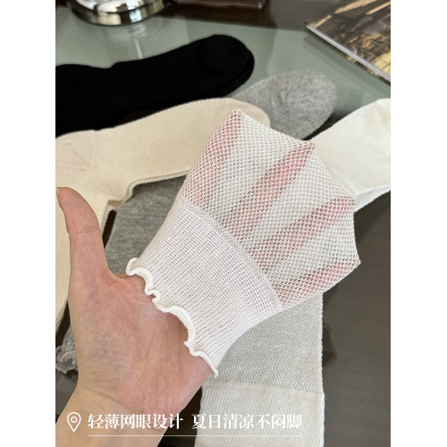 灰色襪子女中筒襪夏季薄款ins潮日系純棉網眼木耳花邊無骨堆堆襪 灰色襪子女中筒襪夏季薄款ins潮日系純棉網眼木耳花邊無骨堆堆襪