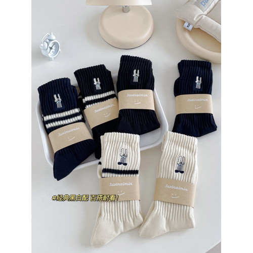 兔子襪子女中筒襪夏薄款棉襪ins潮韓版日系卡通運動春秋長堆堆襪 兔子襪子女中筒襪夏薄款棉襪ins潮韓版日系卡通運動春秋長堆堆襪