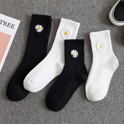 新款小雛菊襪子權志龍同款菊花黑色男運動襪可愛刺綉小花女中筒襪