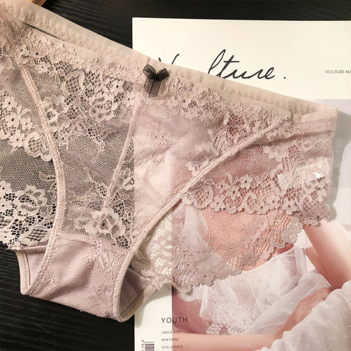 歐美無痕性感蕾絲內褲女士低腰微透視三角褲純棉襠甜美少女底褲薄 歐美無痕性感蕾絲內褲女士低腰微透視三角褲純棉襠甜美少女底褲薄