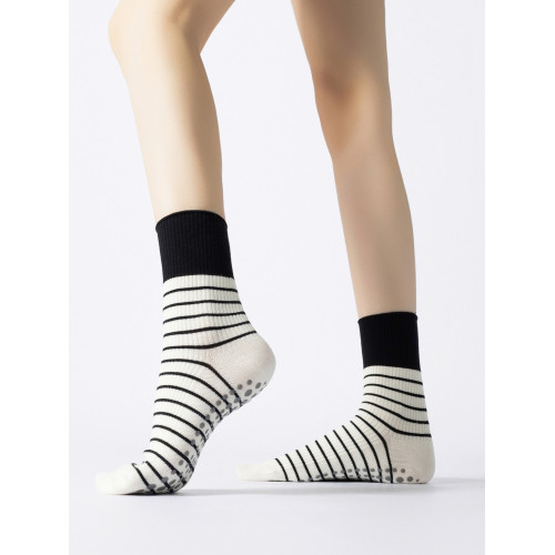 瑜珈襪子防滑專業女普拉提專用襪條紋撞色夏新款室內地板襪運動襪 瑜珈襪子防滑專業女普拉提專用襪條紋撞色夏新款室內地板襪運動襪