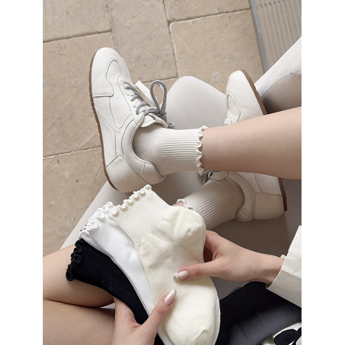 奶油白色花邊襪子女中筒秋冬棉質日系ins潮木耳邊jk襪子春秋短襪 奶油白色花邊襪子女中筒秋冬棉質日系ins潮木耳邊jk襪子春秋短襪