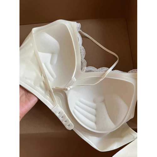 美得怦然心動盲入款無痕內衣女小胸聚攏美背交叉掛脖細肩帶無鋼圈